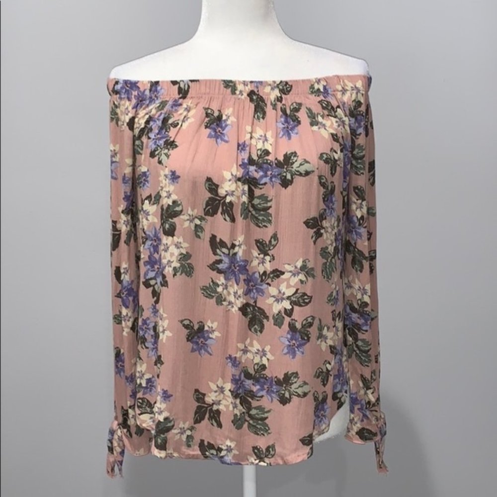 One ❤️ Clothing Off the Shoulder Top Size …